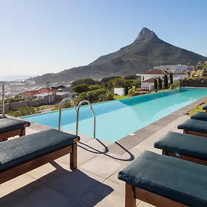 Aparthotel The Crystal, Cape Town